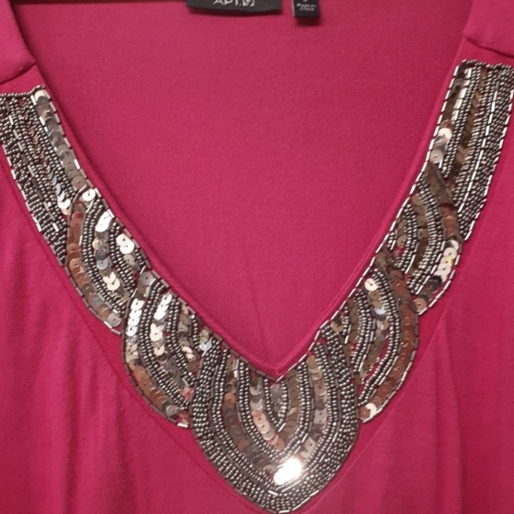 (M)🆕️🔥Apt 9🔥 Aline Embellished Top😍 Ptp 18"× L26" - Picture 4 of 11